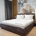 Lord Hotel Vorë