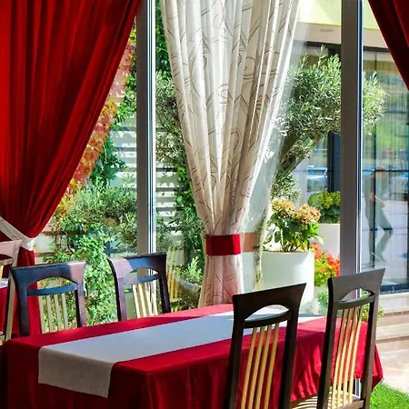 Lord 4* Tirana
