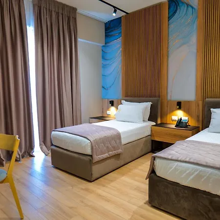 Lord Tirana 4*