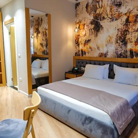 Hotel Lord Tirana