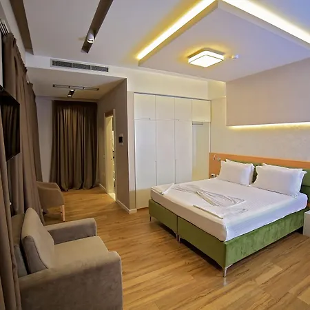 Lord Tirana 4* Vorë